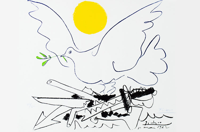 “La Colomba col Sole”, Picasso 1962. L’uccello atterra sopra una catasta di armi inutilizzabili perché rotte e distrutte