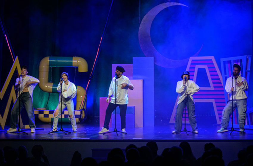 Velletri, alla prima stagionale del Teatro Artemisio-Volonté turbinio di emozioni con Baz e “Ti spacco il Musical”