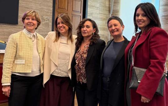 Politiche concrete a favore delle donne per garantire un futuro alle giovani generazioni 